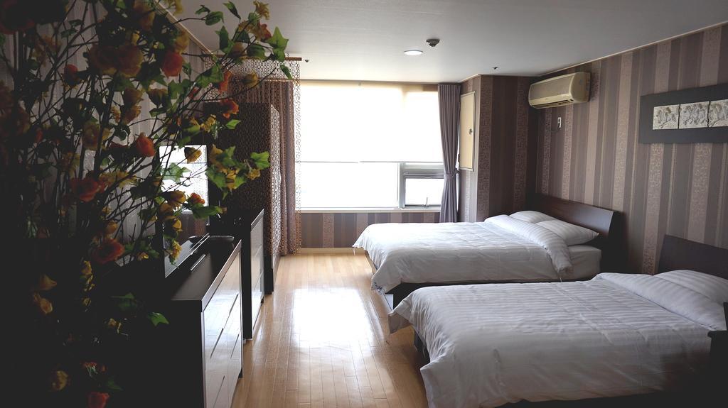 جويانج Lake & Stay الغرفة الصورة